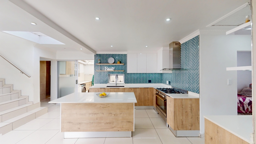4 Bedroom Property for Sale in Rocklands Western Cape